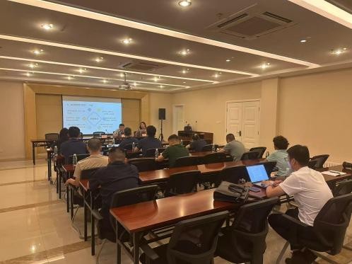 俱乐部组织开展作风合规双提升专题会